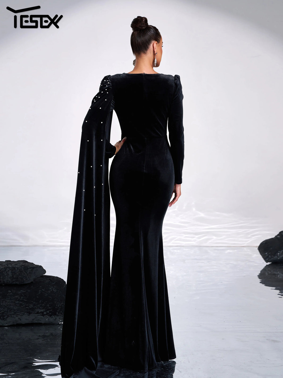 Robe de soirée en velours, strass, col rond - Molinse
