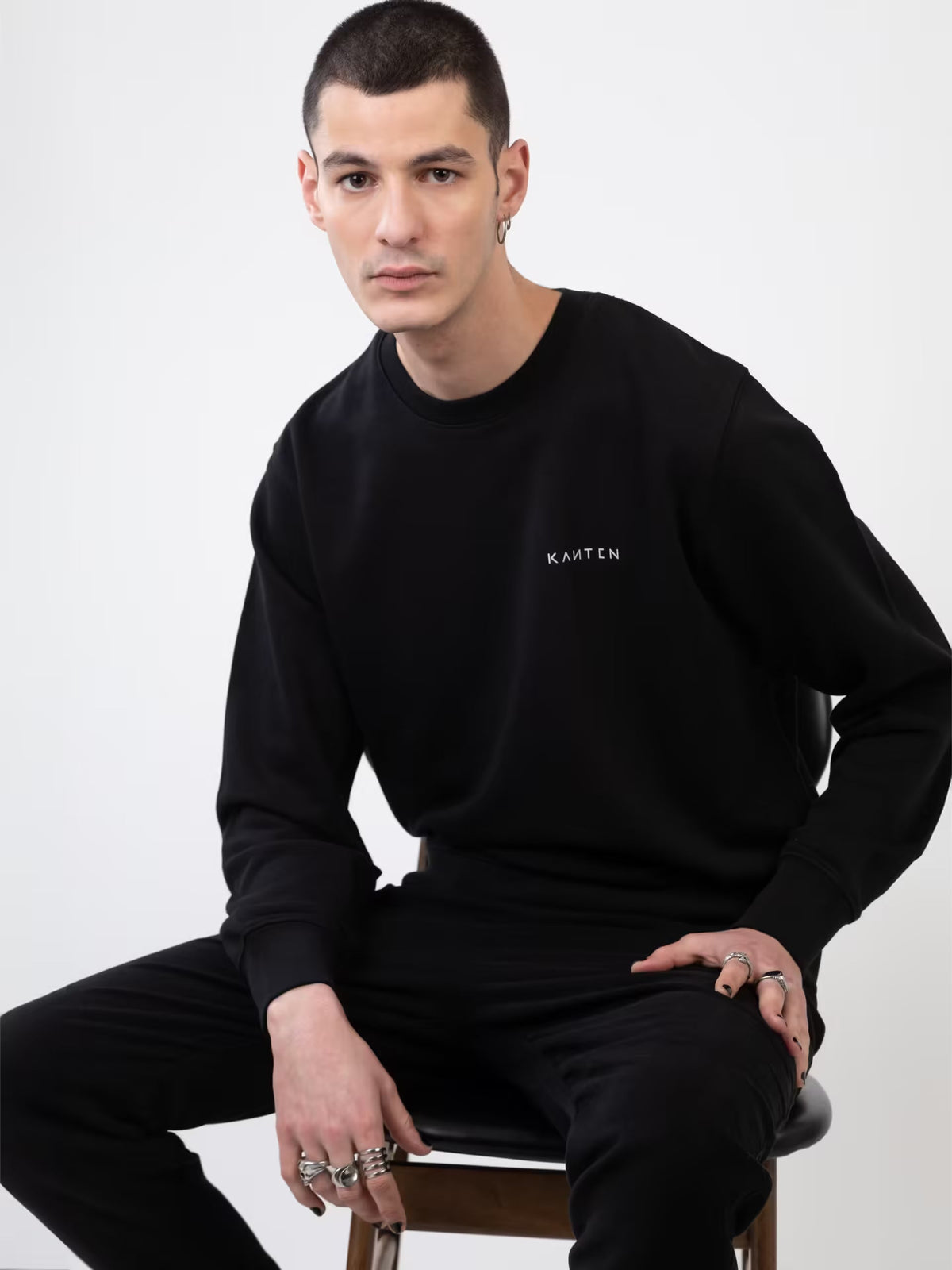 UltraBasic Sweatshirt - Black-0