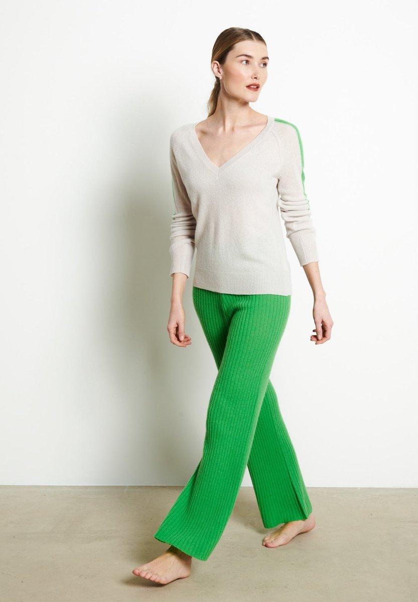 Pull col V cachemire gris perle/vert pomme femme - RIA 1-2